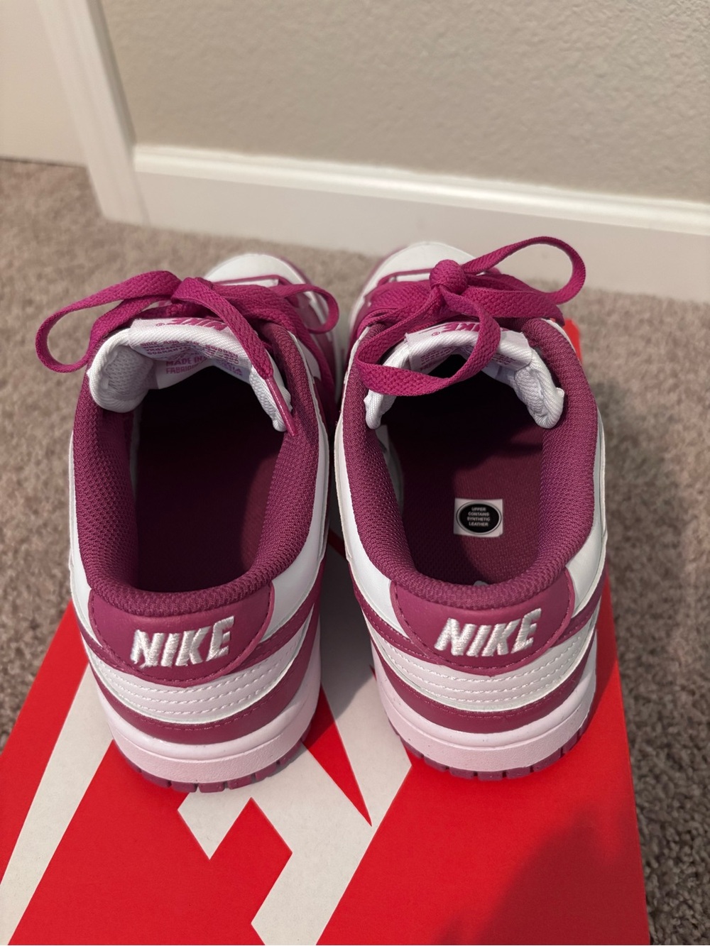 Nike Women’s Dunk Low - White & Magenta - Picture 5 of 6